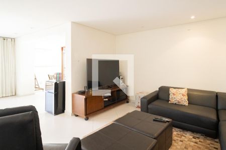 Apartamento à venda com 306m², 3 quartos e 4 vagas Apartamento à venda com 306m², 3 quartos e 4 vagasSala de TV - Cobertura