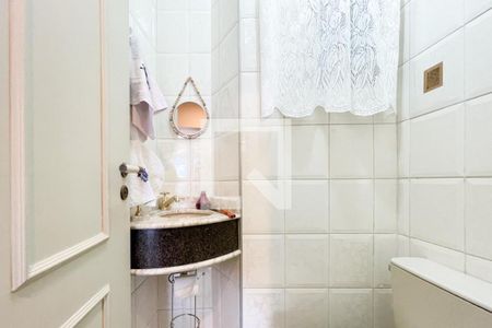 Apartamento à venda com 306m², 3 quartos e 4 vagas Apartamento à venda com 306m², 3 quartos e 4 vagasLavabo