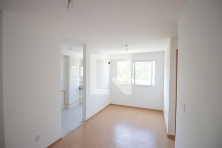 Sala de apartamento para alugar com 2 quartos, 46m² em Colubande, São Gonçalo