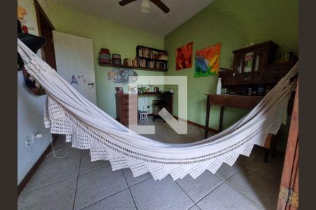 Casa à venda com 4 quartos, 246m² em Mata Paca, Niterói