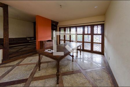 Sala de casa à venda com 4 quartos, 400m² em São Bento, Belo Horizonte