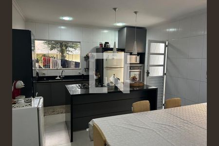 Foto 02 de casa à venda com 6 quartos, 245m² em Vila Matilde, São Paulo