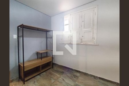 Quarto 1 de casa para alugar com 4 quartos, 120m² em Floresta, Belo Horizonte