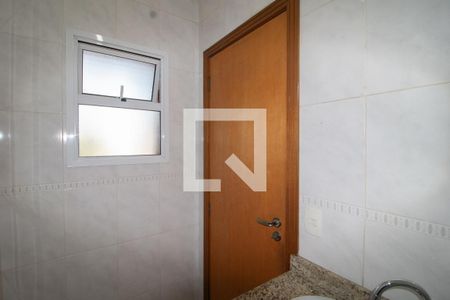 Lavabo de casa para alugar com 4 quartos, 198m² em Vila Maria Alta, São Paulo