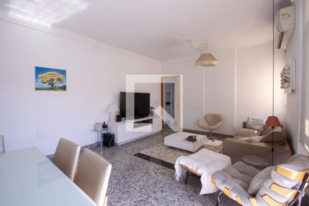 Sala de apartamento à venda com 3 quartos, 110m² em Icaraí, Niterói