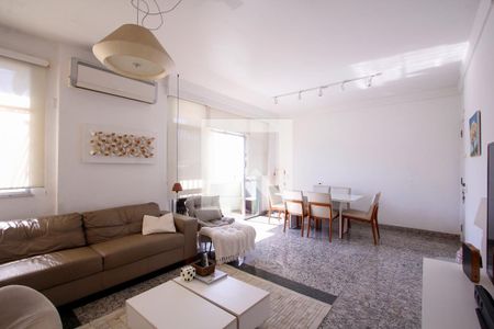 Sala de apartamento à venda com 3 quartos, 110m² em Icaraí, Niterói