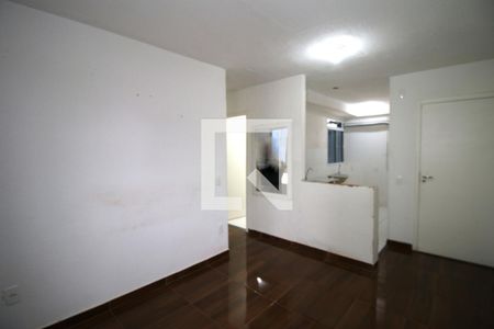 sala de apartamento para alugar com 2 quartos, 42m² em Brás de Pina, Rio de Janeiro