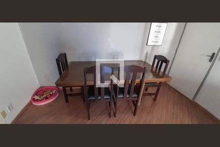 Sala de apartamento à venda com 2 quartos, 58m² em Piratininga, Osasco