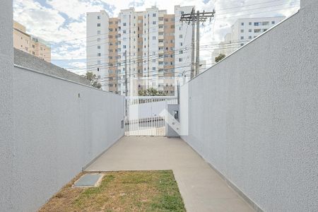 Área Externa de casa à venda com 2 quartos, 89m² em Planalto, Belo Horizonte