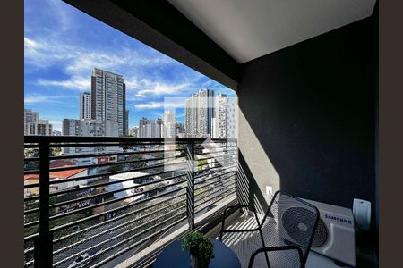 Sacada de kitnet/studio à venda com 1 quarto, 40m² em Jardim das Acácias, São Paulo