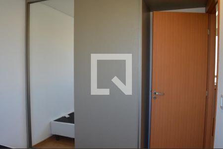 Quarto 2 de apartamento para alugar com 2 quartos, 45m² em Empresarial do Mandu, Contagem