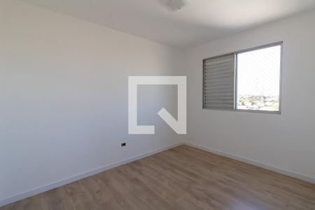 Quarto 1 de apartamento para alugar com 2 quartos, 49m² em Jardim Vila Galvão, Guarulhos