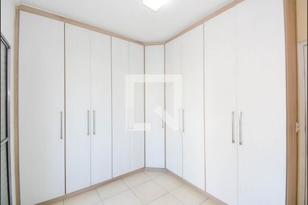 Quarto 2 de apartamento para alugar com 2 quartos, 52m² em Parque Renato Maia, Guarulhos