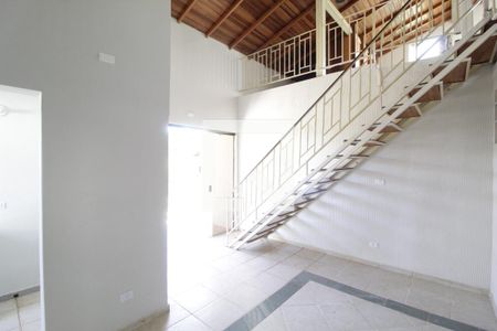 Sala  de casa para alugar com 4 quartos, 120m² em City Uberlândia, Uberlândia