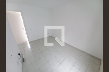 Sala de apartamento para alugar com 2 quartos, 52m² em Conjunto Residencial Tancredo Neves, São Vicente