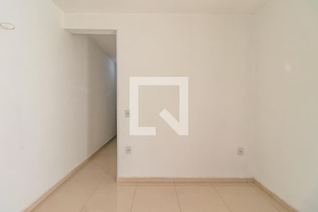 Sala de casa para alugar com 2 quartos, 90m² em Jardim Graziela, Barueri