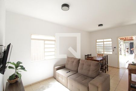 Sala de casa para alugar com 3 quartos, 90m² em Granada, Uberlândia