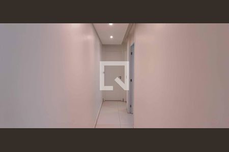 Corredor de apartamento à venda com 2 quartos, 49m² em Centro, Osasco