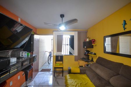 Sala de casa para alugar com 2 quartos, 92m² em Cabral, Nilópolis