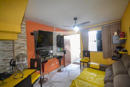 Sala de casa para alugar com 2 quartos, 92m² em Cabral, Nilópolis