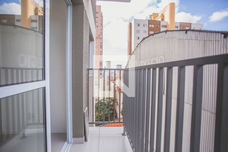 varanda de apartamento para alugar com 2 quartos, 36m² em Chácara Inglesa, São Paulo