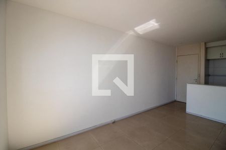 Sala de apartamento à venda com 3 quartos, 70m² em Rio Pequeno, São Paulo