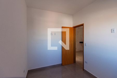 Quarto 1 de apartamento para alugar com 2 quartos, 40m² em Jardim Ana Rosa, São Paulo