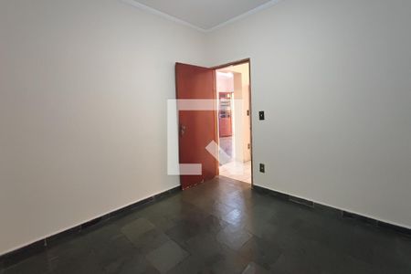 Quarto 2 de casa para alugar com 2 quartos, 60m² em Vila Lemos, Campinas