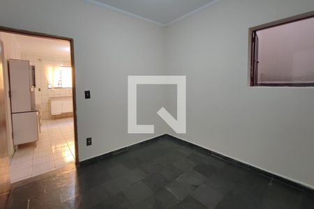 Quarto 2 de casa para alugar com 2 quartos, 60m² em Vila Lemos, Campinas