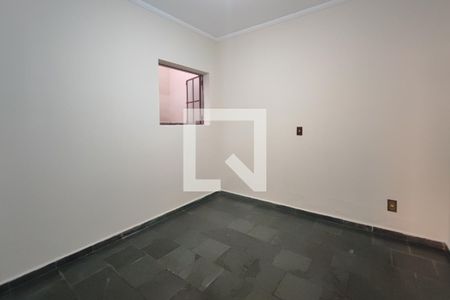 Quarto 2 de casa para alugar com 2 quartos, 60m² em Vila Lemos, Campinas