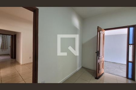 Sala de casa à venda com 5 quartos, 190m² em Bosque, Campinas