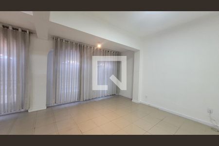 Sala de casa à venda com 5 quartos, 190m² em Bosque, Campinas