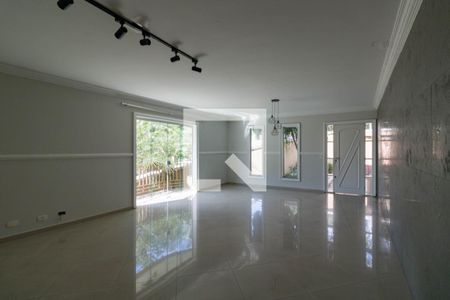 Sala  de casa à venda com 3 quartos, 240m² em Vila Sonia, São Paulo