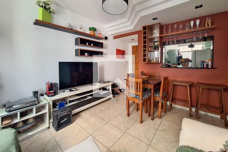 Apartamento à venda com 75m², 2 quartos e 1 vagaSala