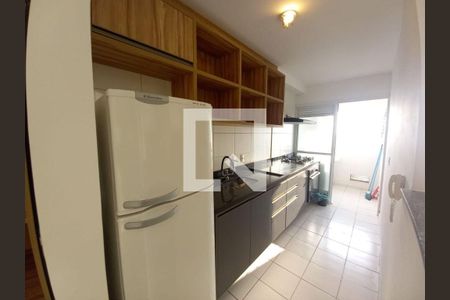 Apartamento à venda com 2 quartos, 57m² em Parque Reboucas, São Paulo