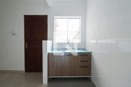 Sala/Cozinha de casa para alugar com 2 quartos, 40m² em Parque Peruche, São Paulo