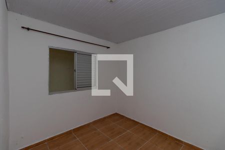 Quarto 1 de casa para alugar com 2 quartos, 40m² em Vila Nivi, São Paulo