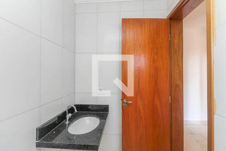 Banheiro de apartamento à venda com 1 quarto, 28m² em Jardim Vila Formosa, São Paulo