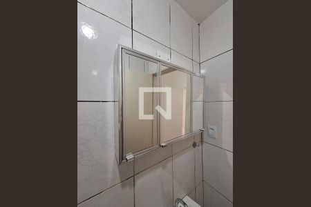 Banheiro de casa para alugar com 1 quarto, 34m² em Lauzane Paulista, São Paulo