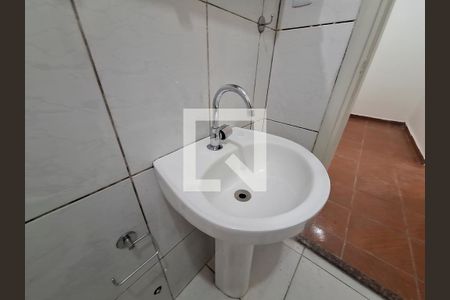 Banheiro de casa para alugar com 1 quarto, 34m² em Lauzane Paulista, São Paulo