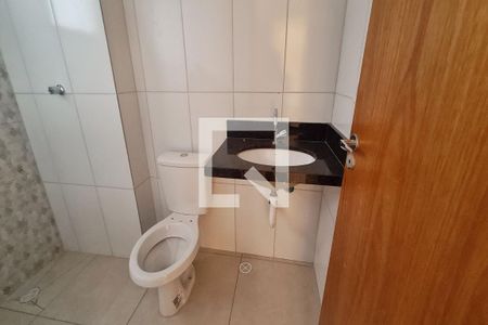 Banheiro de apartamento à venda com 1 quarto, 28m² em Jardim Vila Formosa, São Paulo