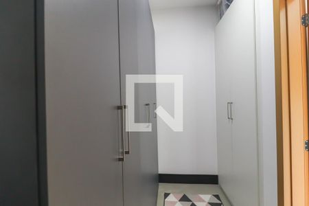 Apartamento à venda com 102m², 3 quartos e 2 vagas Apartamento à venda com 102m², 3 quartos e 2 vagasSuíte