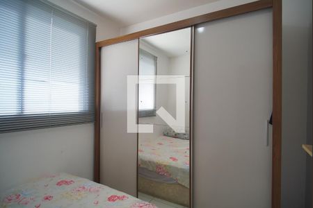 Quarto 2 de apartamento para alugar com 2 quartos, 52m² em São Jorge, Novo Hamburgo