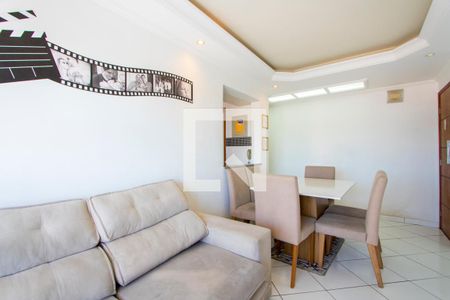 Sala de apartamento para alugar com 3 quartos, 74m² em Vila Nossa Senhora das Vitorias, Mauá