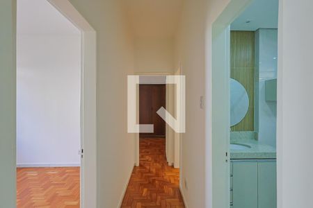 Corredor de apartamento à venda com 3 quartos, 96m² em Santo Antônio, Belo Horizonte