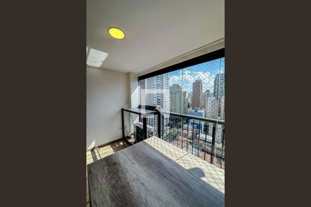 Varanda da Sala/Quarto de kitnet/studio à venda com 1 quarto, 27m² em Vila Mariana, São Paulo