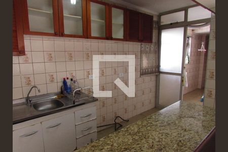 Cozinha de apartamento para alugar com 2 quartos, 74m² em Vila Suzana, São Paulo