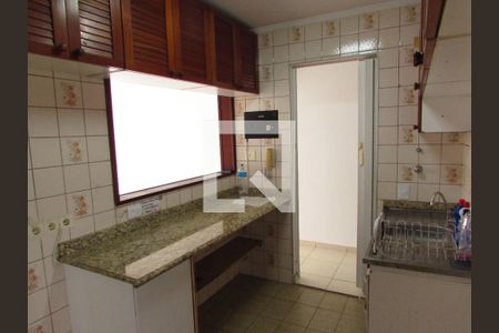 Cozinha de apartamento para alugar com 2 quartos, 74m² em Vila Suzana, São Paulo