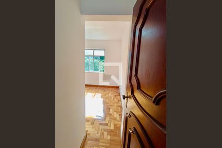 Quarto 1 de apartamento para alugar com 2 quartos, 80m² em Copacabana, Rio de Janeiro