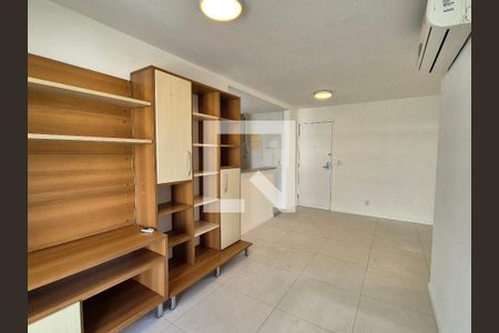 Sala de apartamento à venda com 2 quartos, 69m² em Recreio dos Bandeirantes, Rio de Janeiro